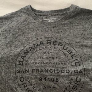 Banana Republic Unisex T-shirt size XL